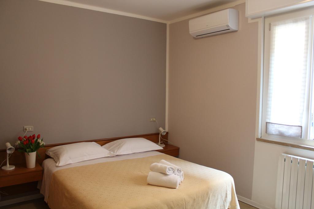 Albergo Tecla Lazise Exterior foto